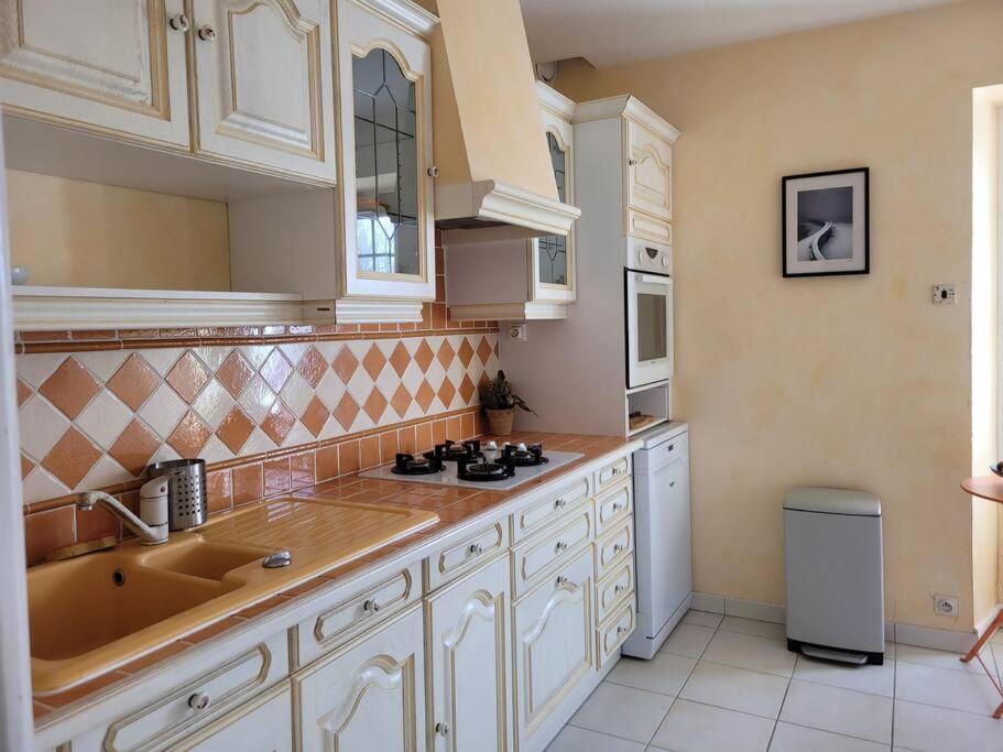 Hébergement de vacances Maison Au Calme A 2 Pas Du Port Cancale